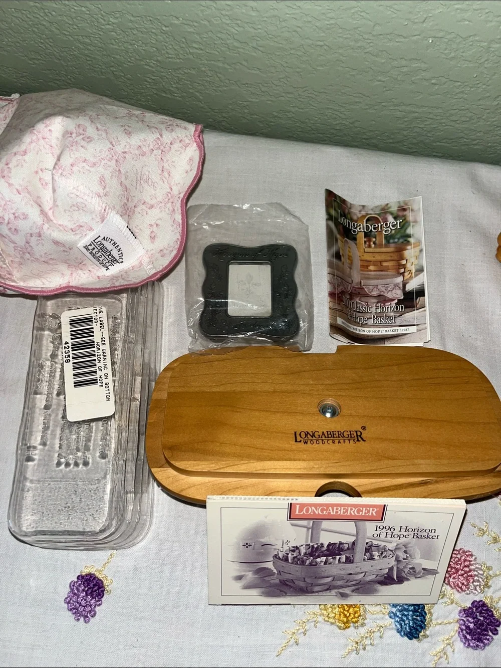 Longaberger 2000 Horizon of Hope Basket  #17787 Complete Set Lid Liner Extras